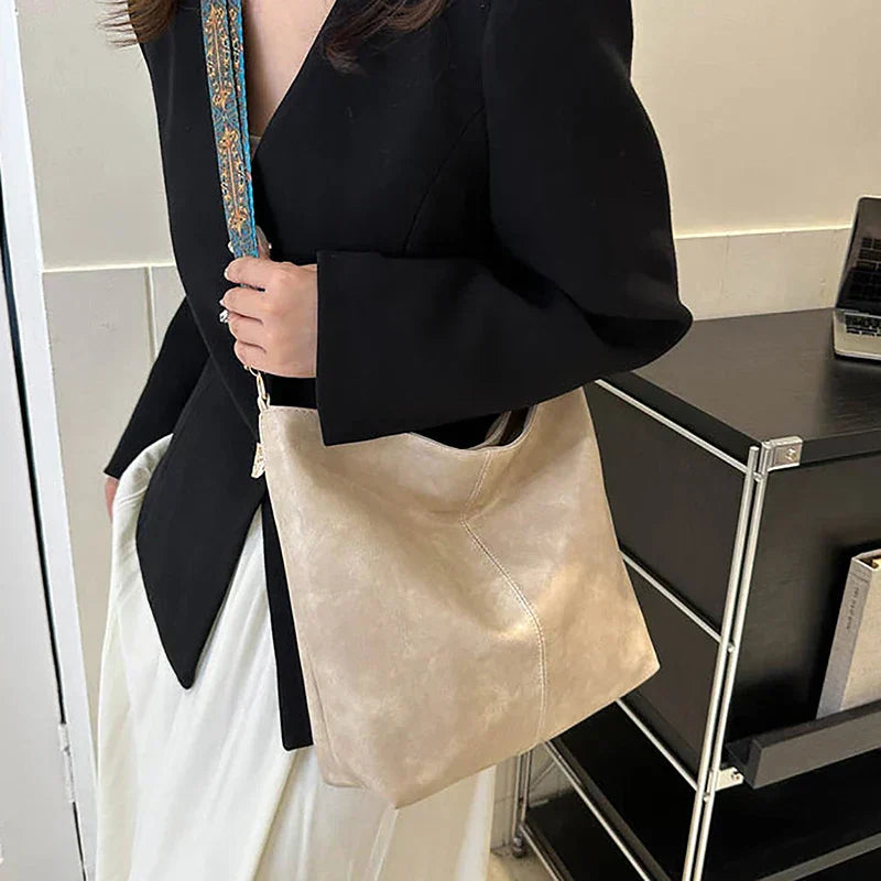 Alora | Elegáns Keresztpántos Táska